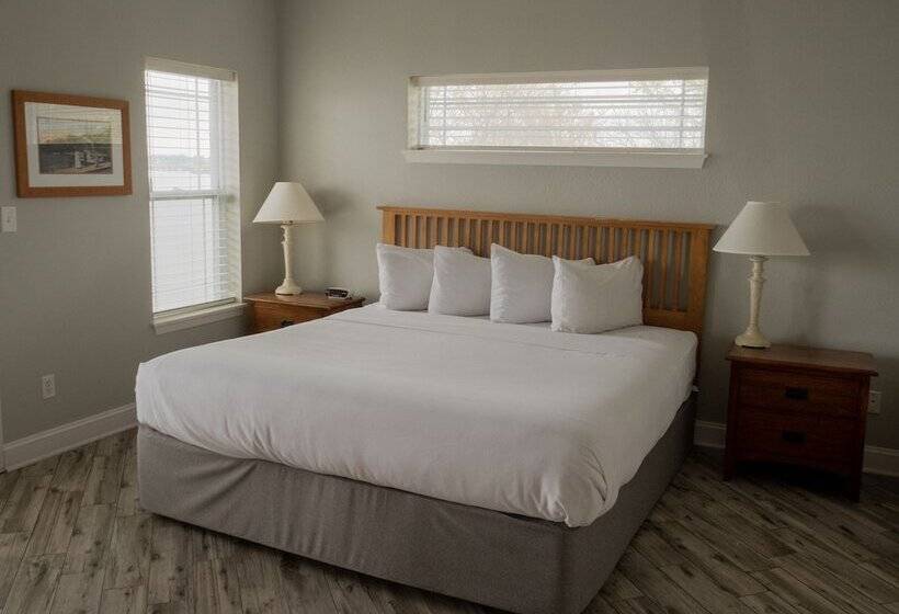 高级两卧套房, Delavan Lake Resort