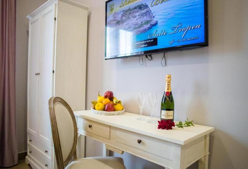 Четырехместный Номер Deluxe, Relais Villa Italia