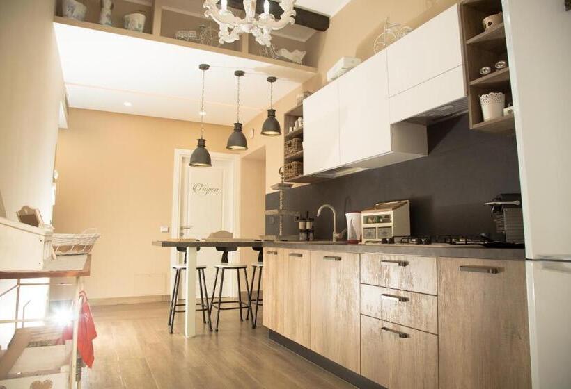 Четырехместный Номер Deluxe, Relais Villa Italia