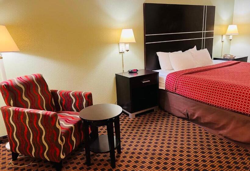 Camera Standard Pat King Adaptată pentru Discapacitaţi, Stay 2night Chattanooga Hamilton Place