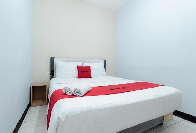 Номер Стандарт, Reddoorz Near Puri Indah Lippo Mall 2