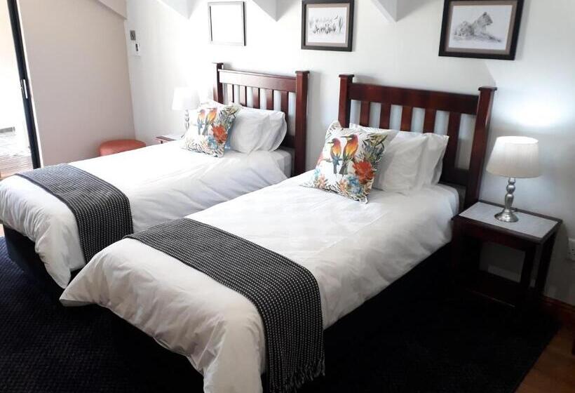 Семейный Номер, Turaco Guest House