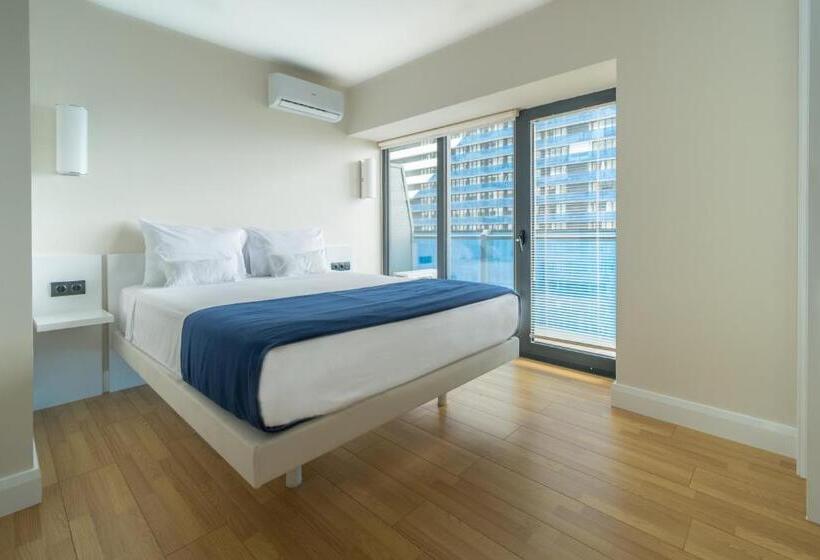 سوییت جونیور, Orbi City Hotel Official