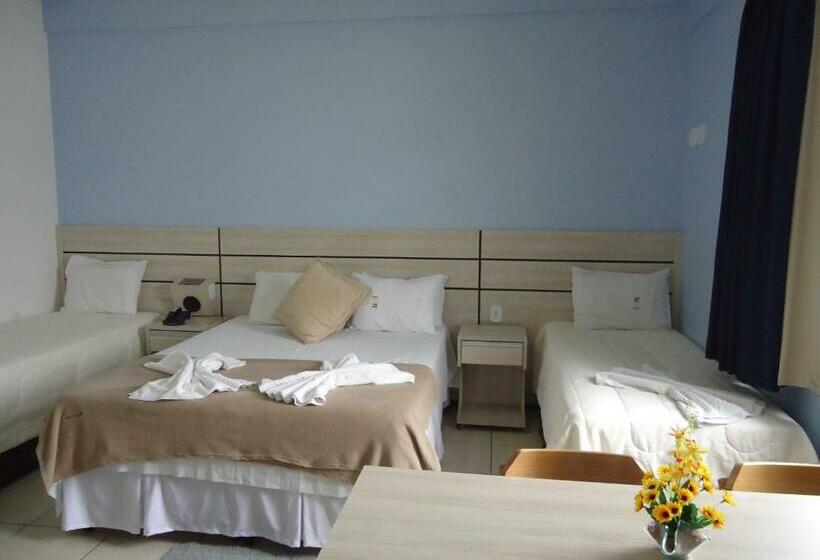 Четырехместный Номер Deluxe, Esplendor Palace