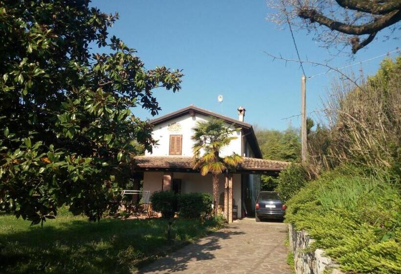Трехместный Номер Стандарт Вид на Сад, B&b Soiano Del Lago