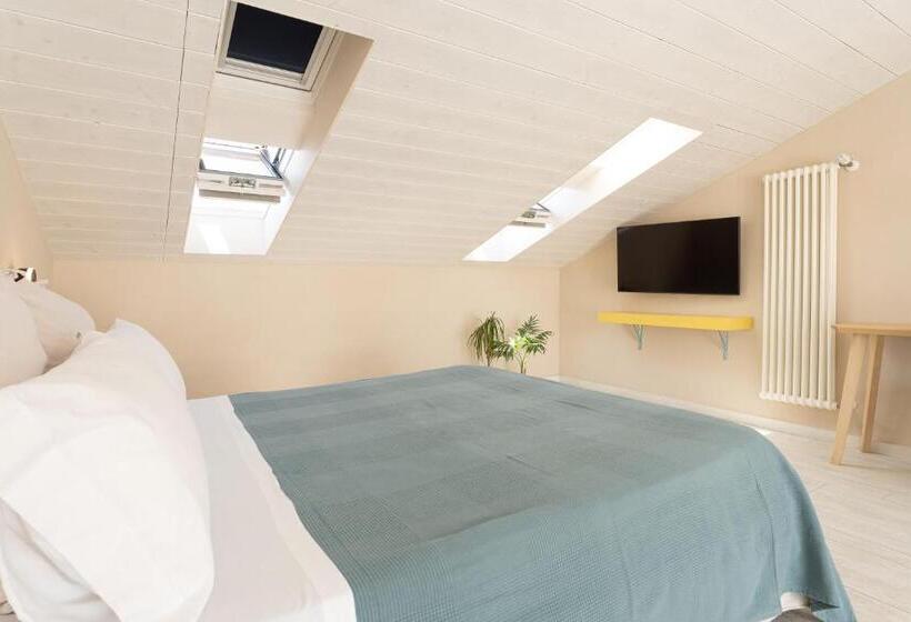 جناح, Oceano Rooms