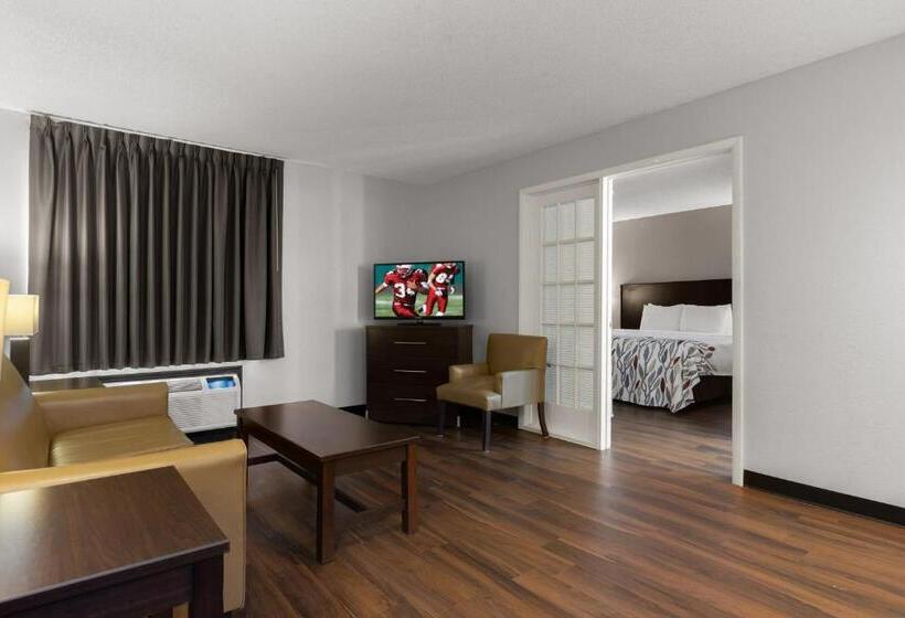 Люкс Кровать Кинг, Red Roof Inn & Suites Savannah Airport