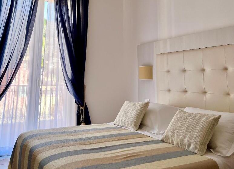 Номер Стандарт Вид на Море, Albergo Degli Amici