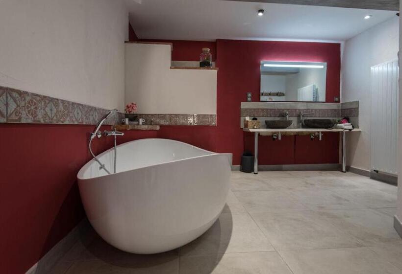 Люкс, Le Mas Des Colombes Chambres D Hôtes B&b & Spa