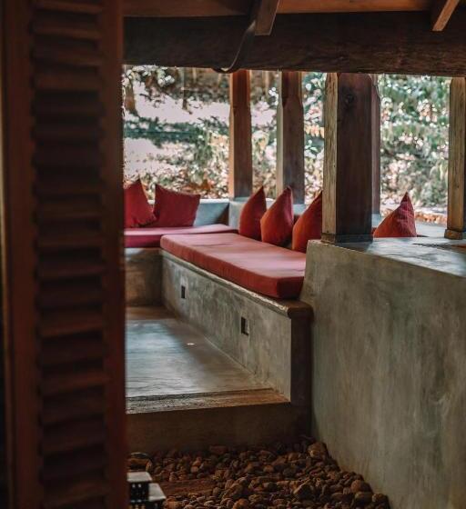 Номер Deluxe, Living Heritage Koslanda