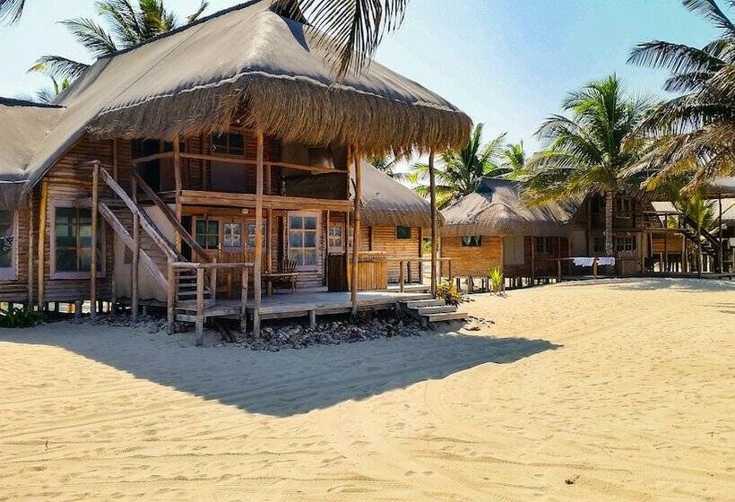 샬레, Pura Vida Lodge