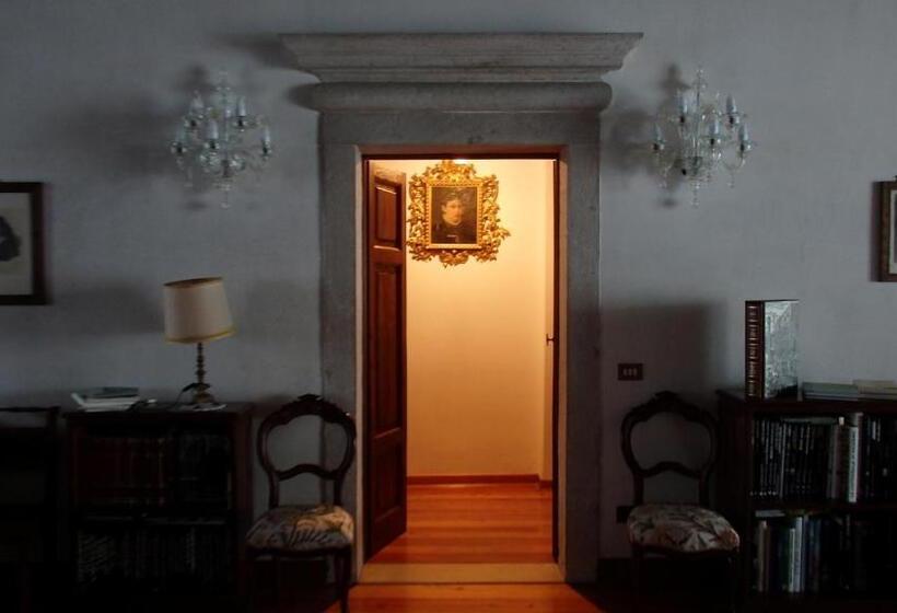 Номер Стандарт, Palazzo Scolari