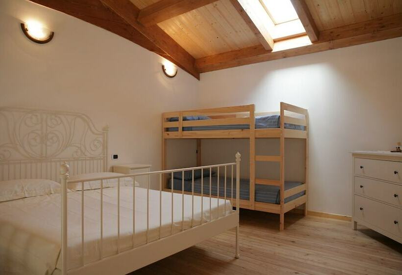 带1个卧室带花园景观的公寓, Agriturismo Adorno