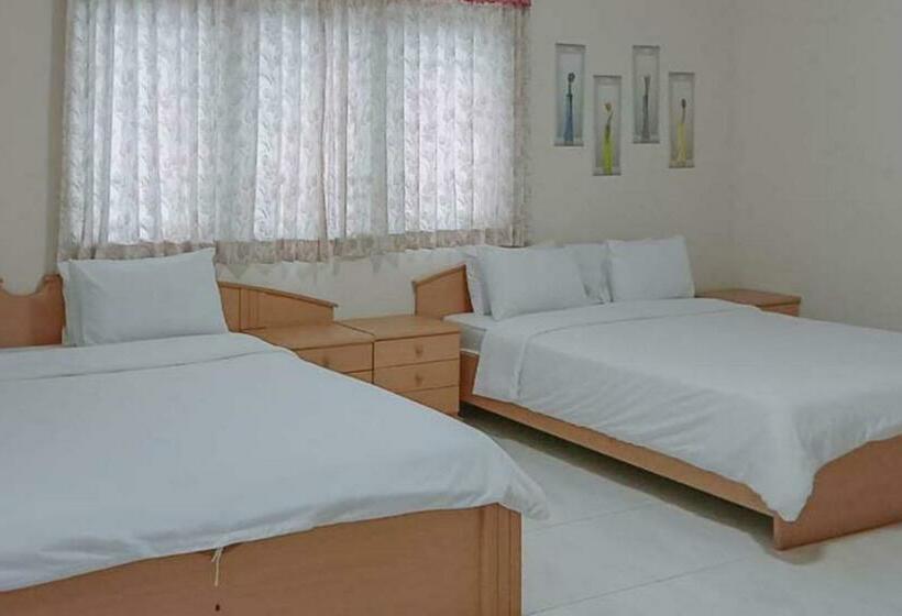 Семейный Номер, Villa Lotus E06 Syariah Redpartner
