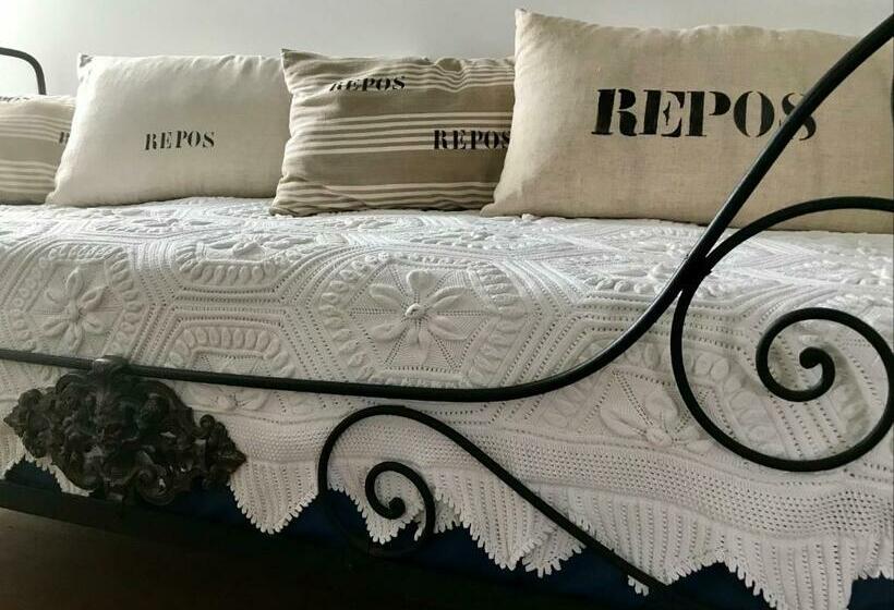 Номер Deluxe, Les Cailloux Dorés