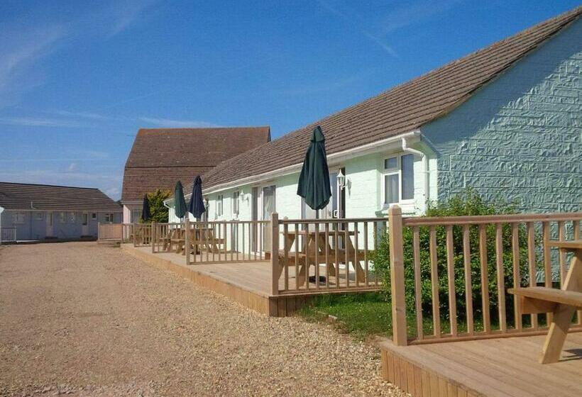Дом 2 Спальни, Salterns Village