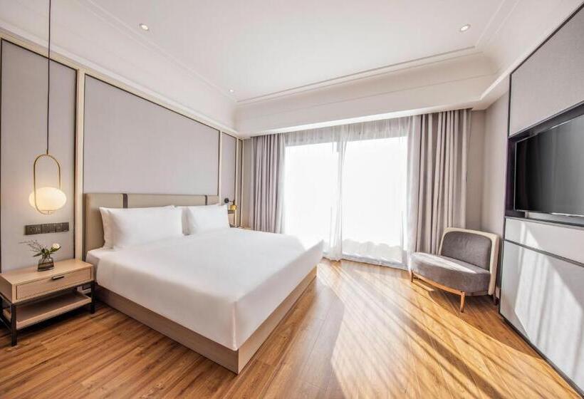 سوییت خانوادگی, Maxx Phnom Penh Downtown By H World