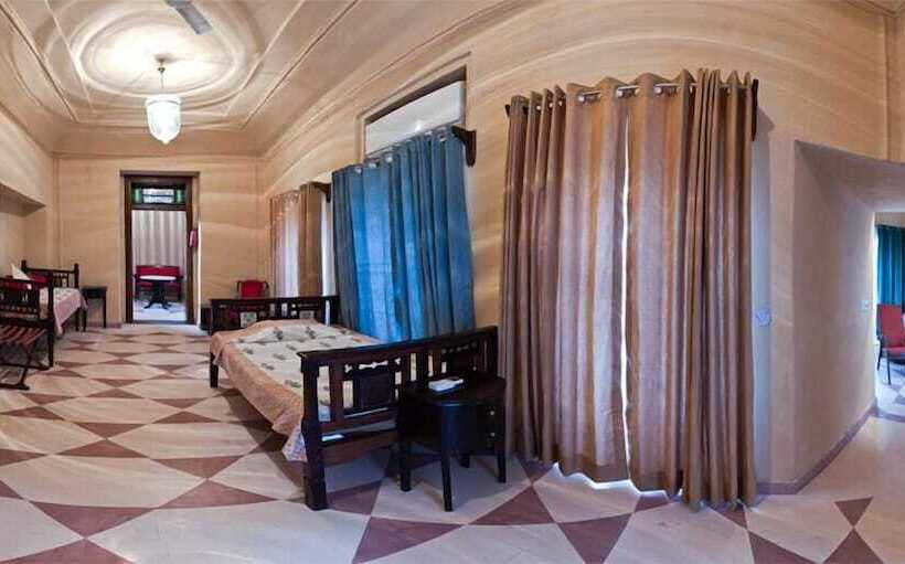 标准间, Neemrana S Tijara Fort Palace
