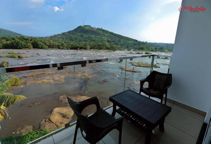 带大床的标准间, The Anchorage Athirapilly Resort