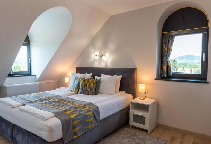 Семейный Номер, Katzer Villa