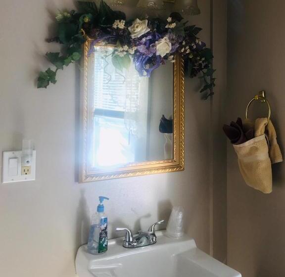 Номер Стандарт с Гидромассажем, Glass Magnolia Bed & Breakfast