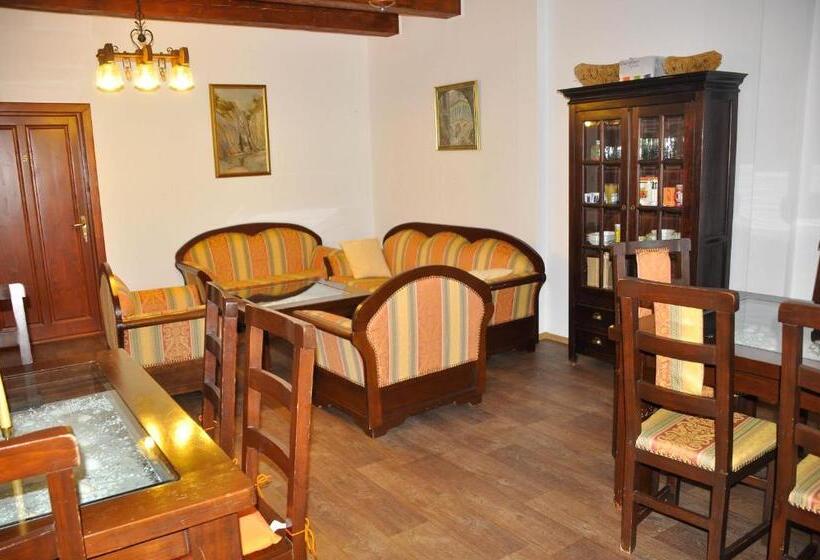 اتاق کلاس بیزنس, Alegria