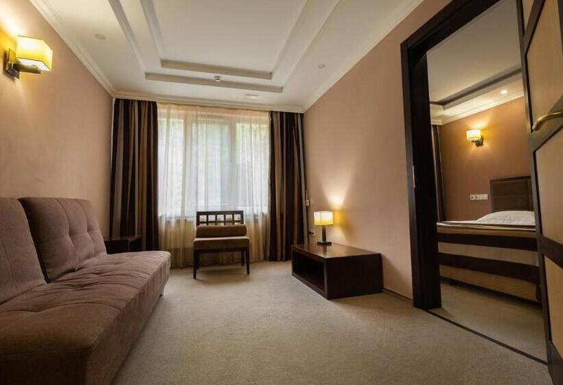 Family Suite, Belle Royalle