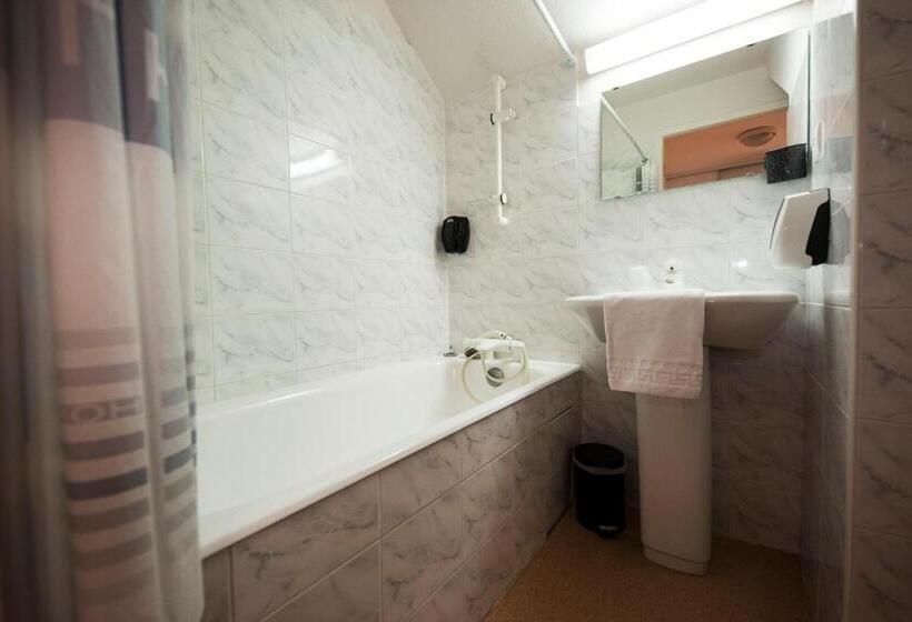 Номер Стандарт, Auberge De Motz