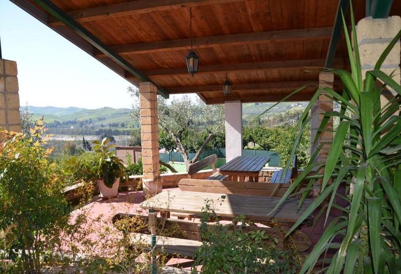 庭の見える１ベッドルームアパートメント, Eco Bio Agriturismo Santacinnara