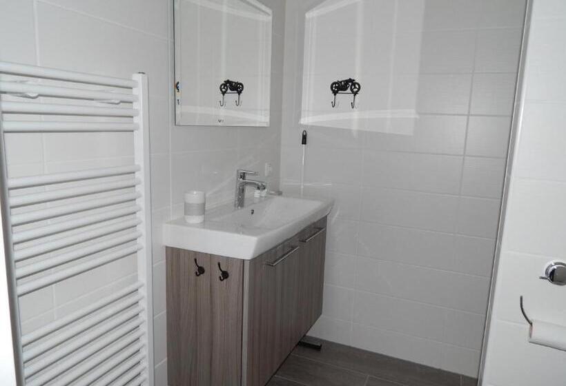 带大床的豪华间, B&b Johannesberg