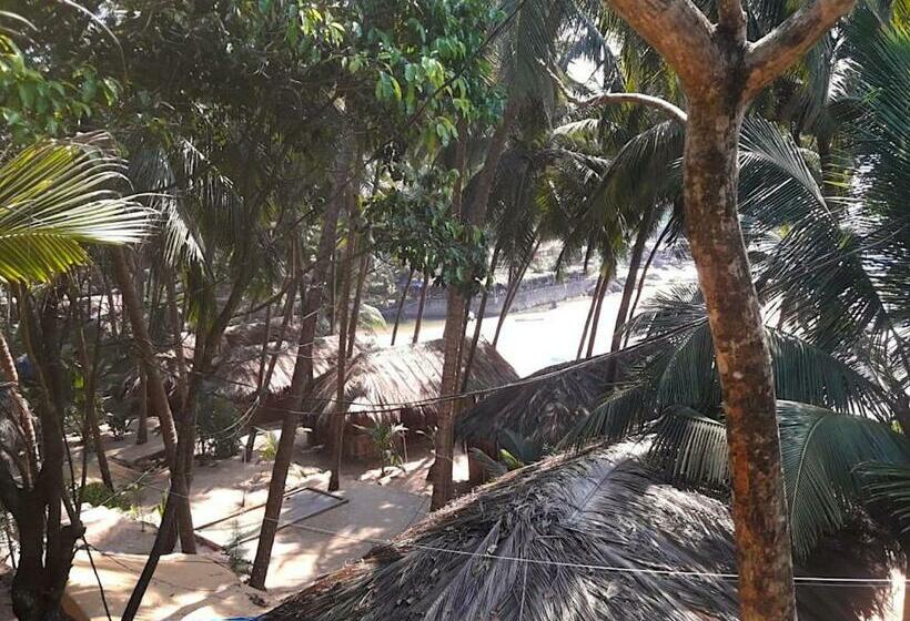 Хижина, Blue Lagoon Resort Goa