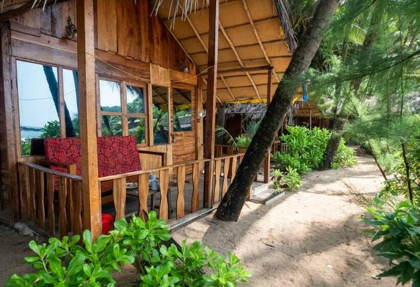 Хижина, Blue Lagoon Resort Goa