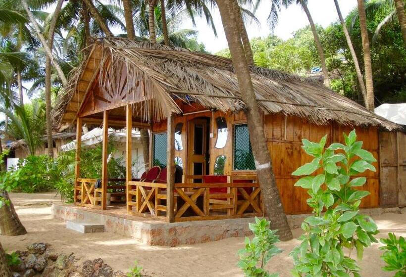 Хижина, Blue Lagoon Resort Goa