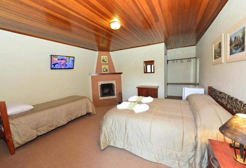 اتاق لوکس سه تخته, Pousada Valle Do Luar   Campos Do Jordao