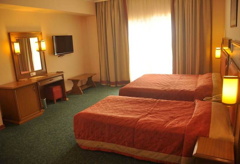 Cameră Triplă Standard, Club Boran Mare Beach   All Inclusive
