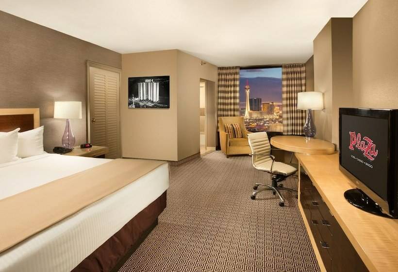 디럭스 룸, Plaza Hotel & Casino