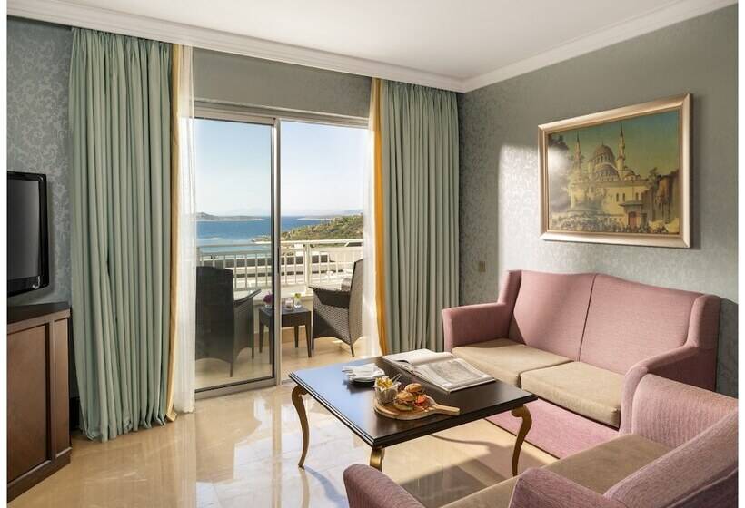 Superior suite with garden view, Rixos Premium Bodrum
