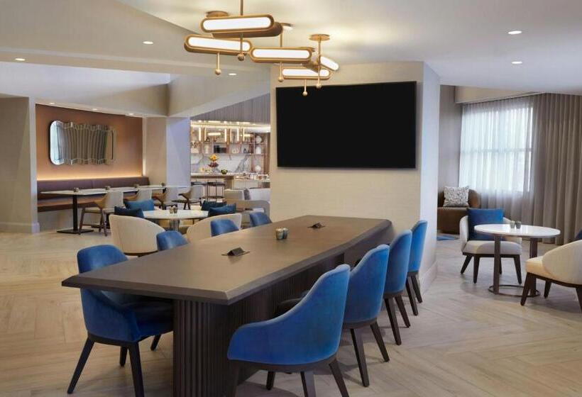Club Suite, Kingston Marriott