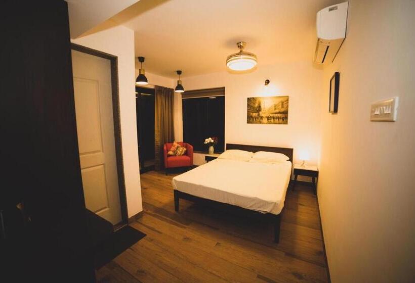 プールビュースタンダードルーム, Half Hotel, Calangute