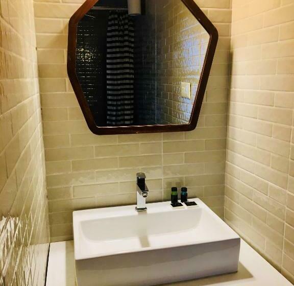 デラックスジュニアスイート, Half Hotel, Calangute