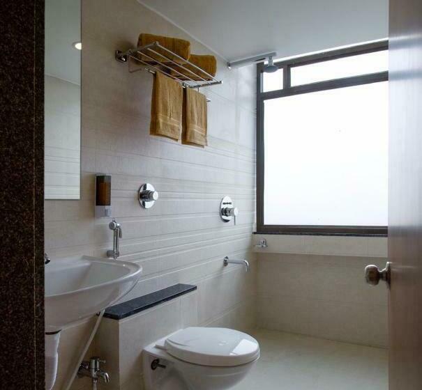 اتاق استاندارد سه نفره, Aavas Inn