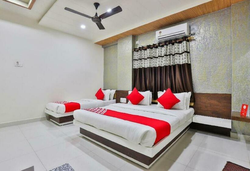 Трехместный Номер Deluxe, Bansidhar Somnath