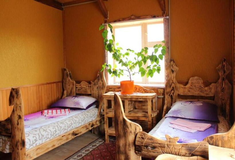 اتاق خانوادگی, Skhovanka Dovbusha