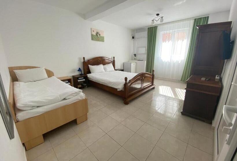 اتاق استاندارد سه نفره, Casa Double M, Vama Veche