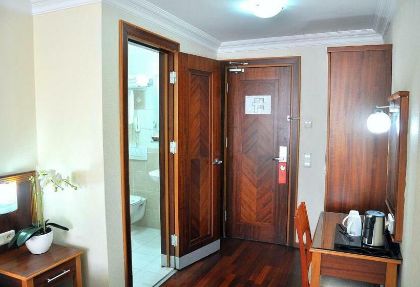 اتاق استاندارد سه نفره, Centrum  Istanbul
