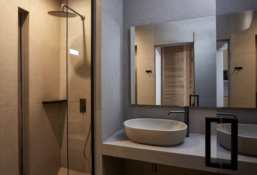 اتاق سوپریور با چشم‌انداز استخر, Mykonos Kosmoplaz Beach Resort