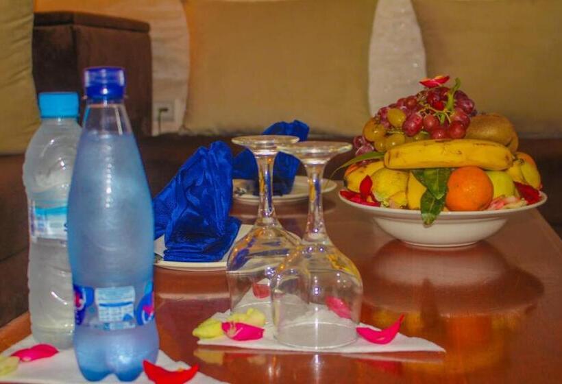 اتاق استاندارد یک نفره, Nouzha