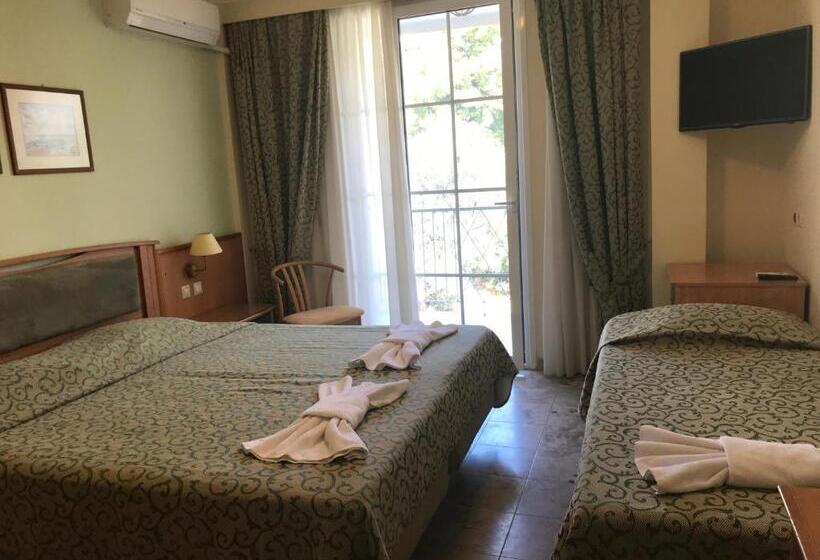 Номер Стандарт Трехместный, Tolon Holidays