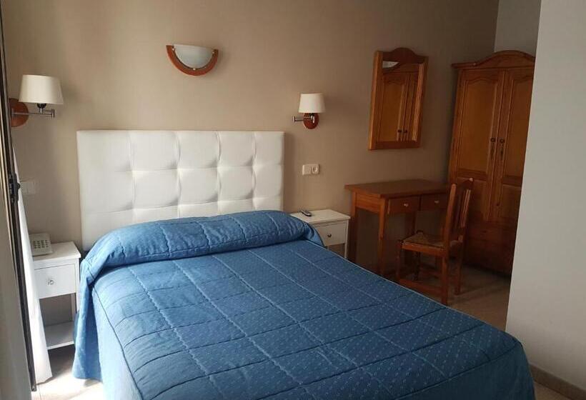 标准单人间, Hostal Centro