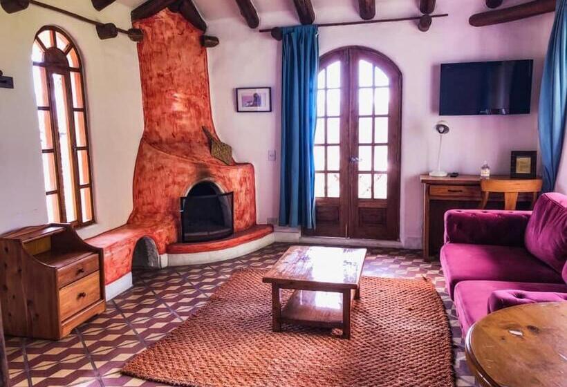수피리어 스튜디오, Intiyaya   Residence